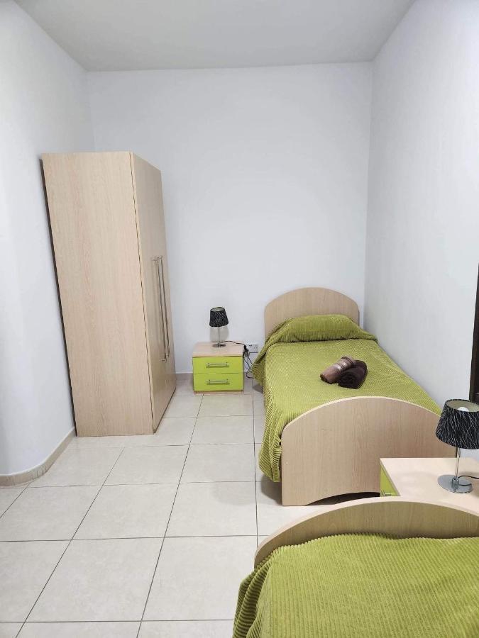 Seaside Xlendi Apartment ภายนอก รูปภาพ